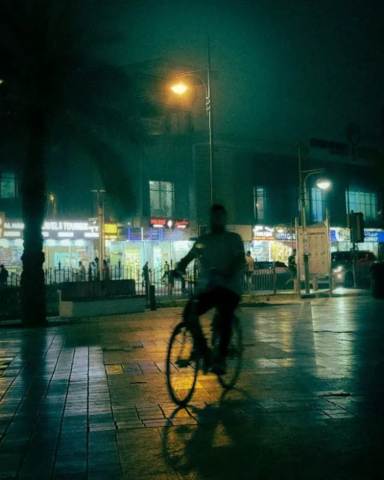 Cyclist in the rain
